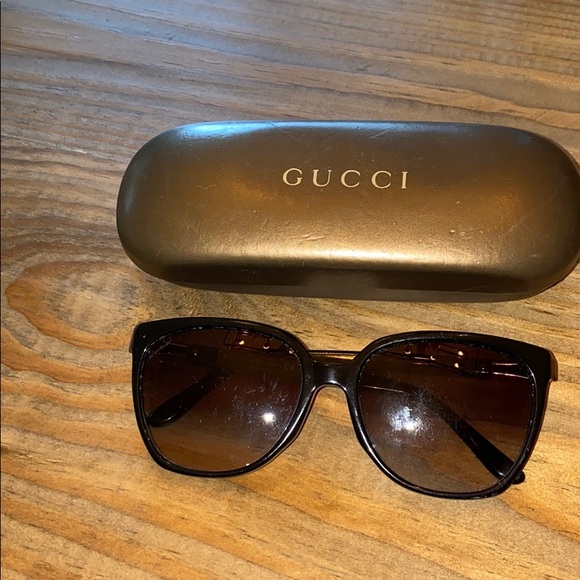 Gucci black sunglasses